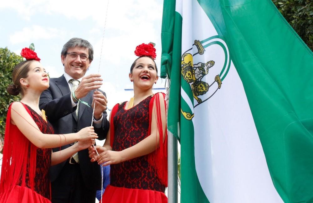 Manuel Cortés reivindica el “orgullo de ser andaluces” una sociedad “con identidad propia”