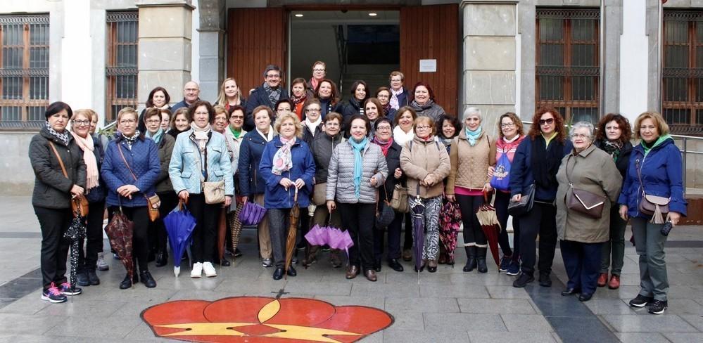 Adra participa activamente con diferentes actos para celebrar el Día Internacional de la Mujer