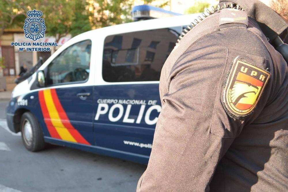 La Policía Nacional detiene a un individuo por robar y agredir a una menor de edad en El Ejido