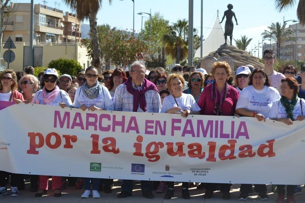El Centro de la Mujer de Vícar última los preparativos de la V Marcha en Familia por la Igualdad