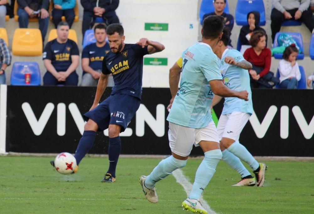 Samu Corral regresa ante el UCAM Murcia tras cinco partidos de sanción
