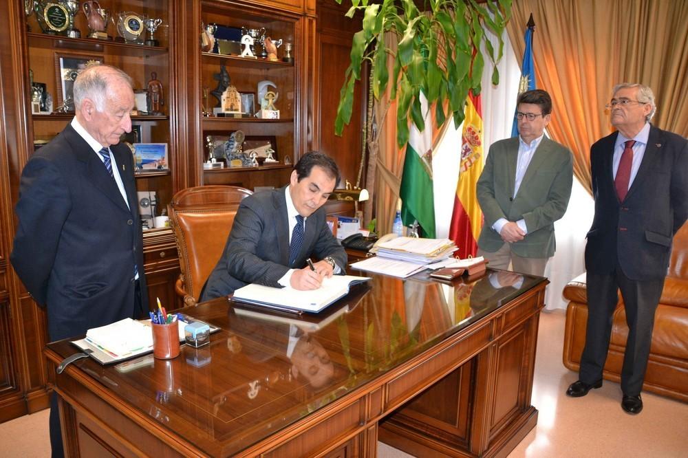 Roquetas contará con 193 agentes de la Guardia Civil y un cuartel nuevo en el actual edificio de Servicios Sociales