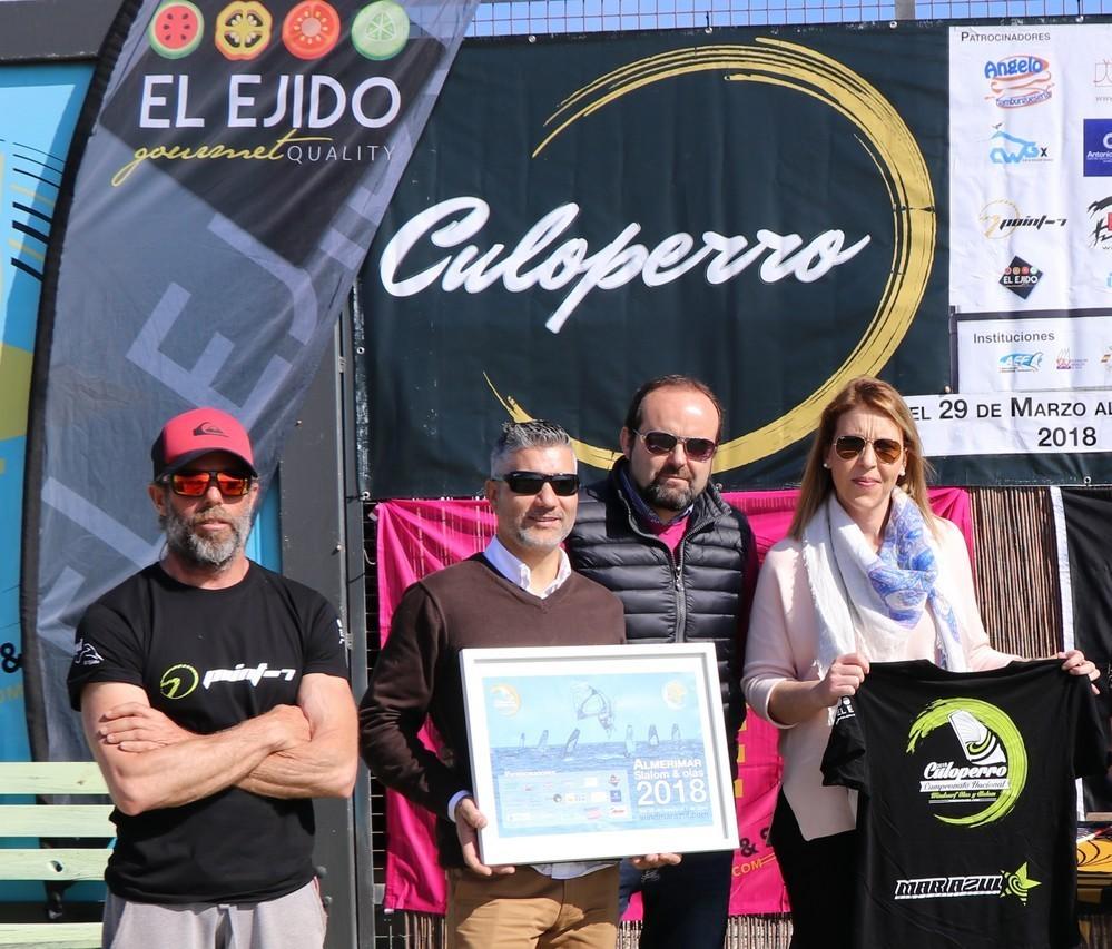 Los mejores Windsurfistas pasan la Semana Santa en Almerimar para participar en la ‘Culoperro 2018’