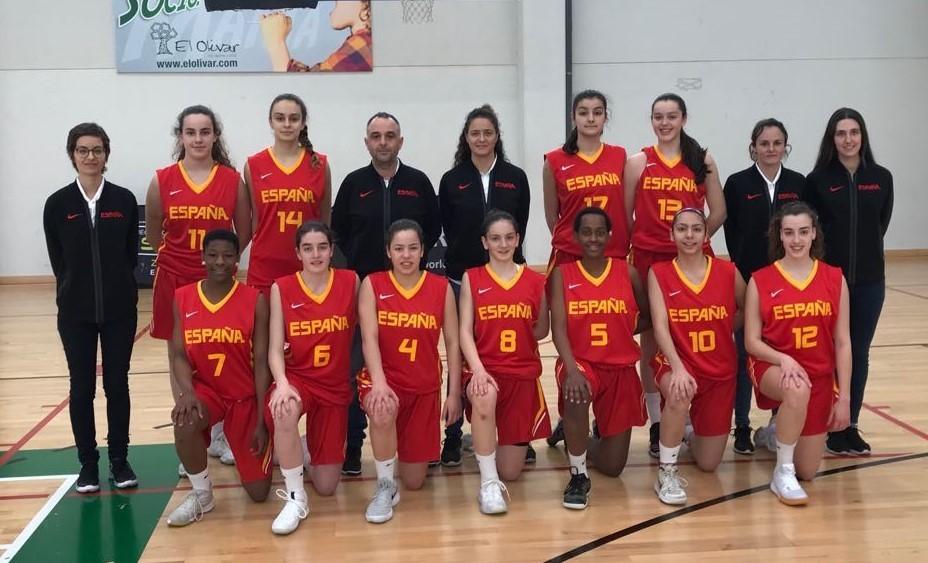 El mojonero José Antonio 'Cata' debuta con la Selección española U15 femenina