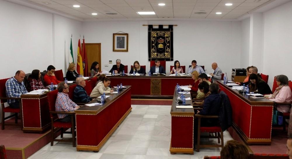 Luz verde a más de 3 millones de euros para inversiones en obras y servicios en Adra este año