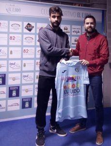 Samu Corral renueva con el CD El Ejido