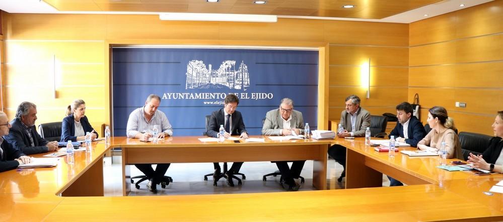 Unos 121.000 metros de calles de El Ejido mejoran su estado gracias al I Plan Municipal de Regeneración y Pavimentos Viales