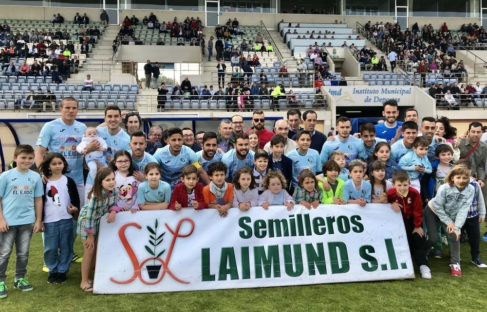 El CD El Ejido frena al líder y suma cinco partidos sin conocer la derrota