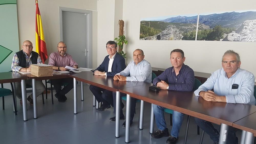 La concesión de agua de Benínar para los regantes abderitanos está ya un paso más cerca