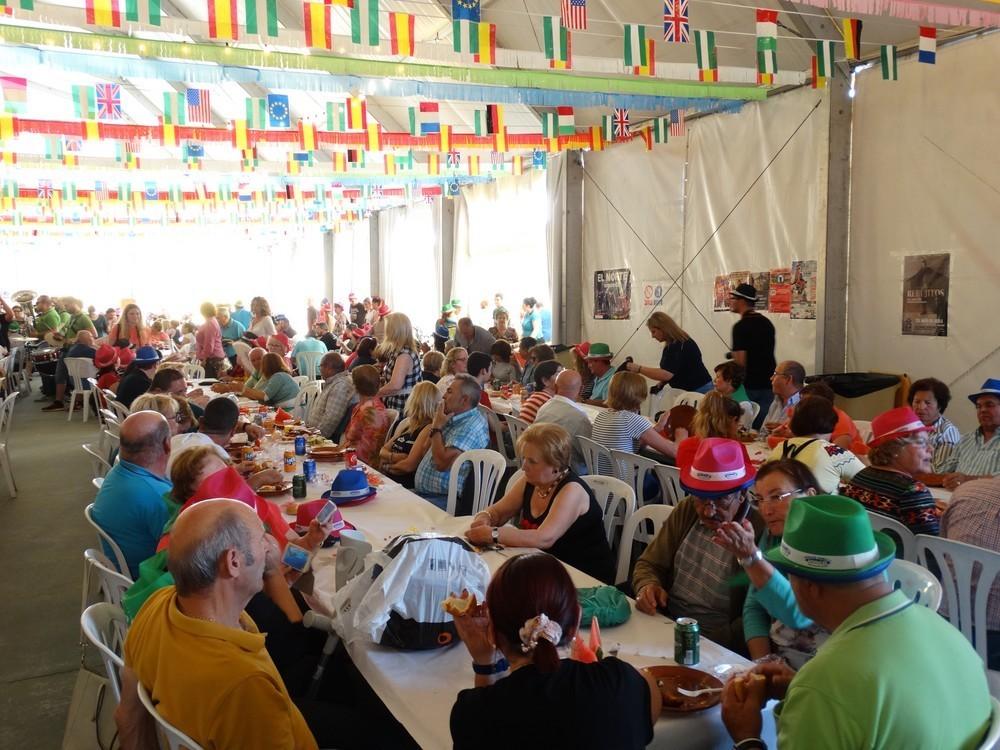 Unas 4000 personas participan en la gran degustación de 'Huevos fritos con chorizo' en Santa María del Águila