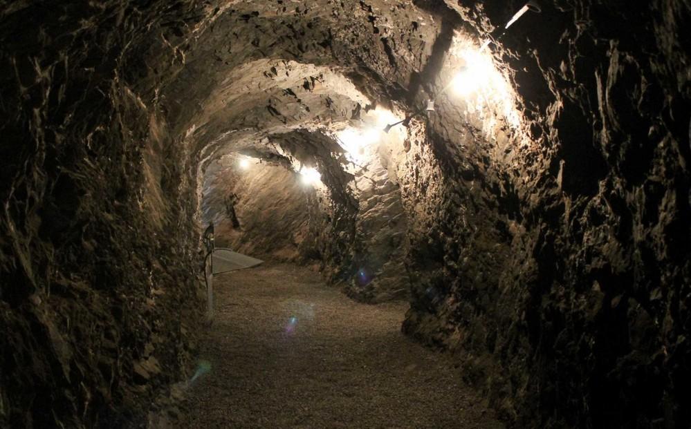 Adra promociona los refugios de la Torre de los Perdigones para animar a su visita