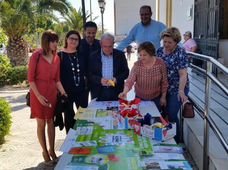 Vícar sensibiliza a su población sobre los peligros de su consumo para la salud en el Día Mundial Sin Tabaco