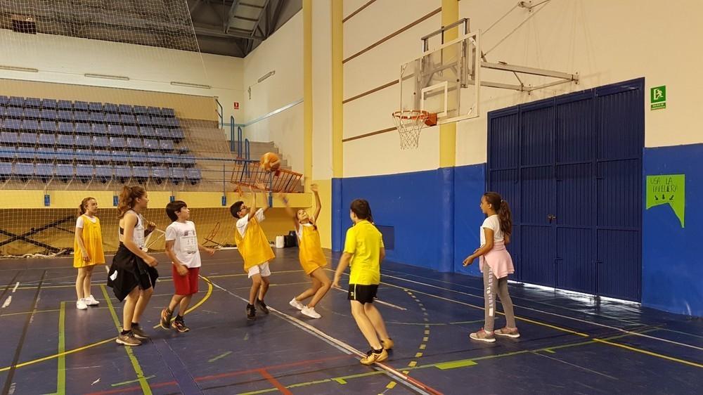 Adra sale a correr para concienciar sobre los perjuicios del tabaquismo