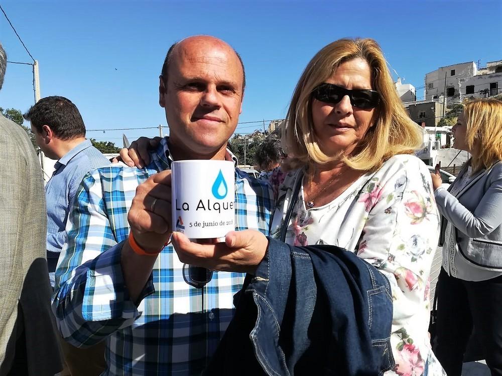 Cs Adra felicita a los vecinos de La Alquería por la llegada del agua potable