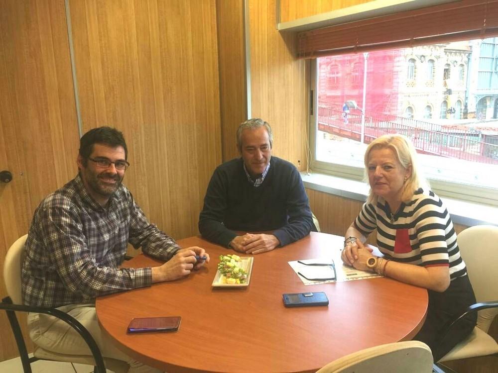 El Consorcio de Transporte restablece el servicio en la barriada Celín, en Dalías, tras construir una nueva parada