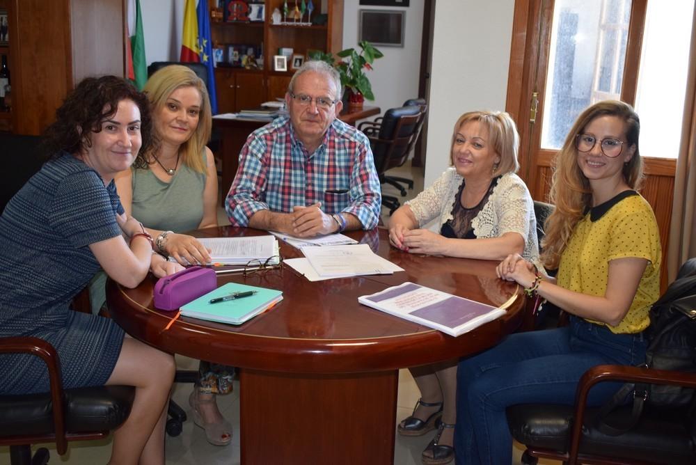 El CMIM de Vícar colabora con el IES Alhadra, como tutor del curso de FP promoción de igualdad de género