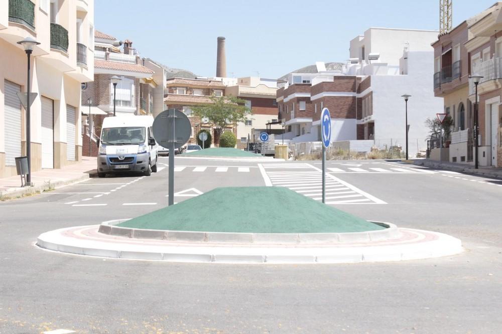 Nuevos pasos de peatones y señalización horizontal para la zona de El Cercado