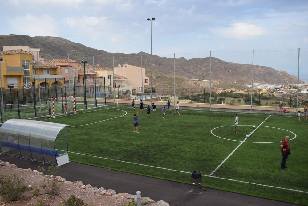 Jornadas de puertas abiertas en las nuevas instalaciones deportivas de La Envía