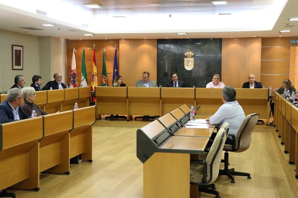 El gobierno local de El Ejido solicitará la implantación del título en 'Actividades Agropecuarias' en el IES Ruiz Picasso