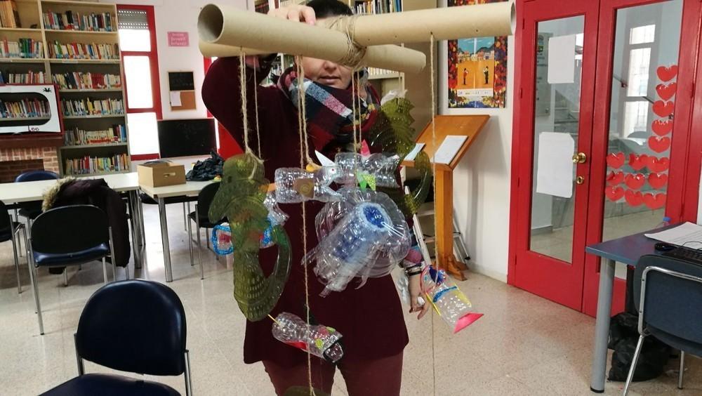 'Aprende a Jugar' sigue entreteniendo a infancia y adolescencia en las Bibliotecas de Vícar