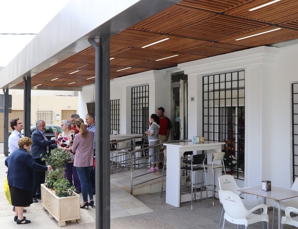 El gobierno local proyecta mejoras en los centros de mayores de cara a potenciarlos como espacios de ocio y convivencia