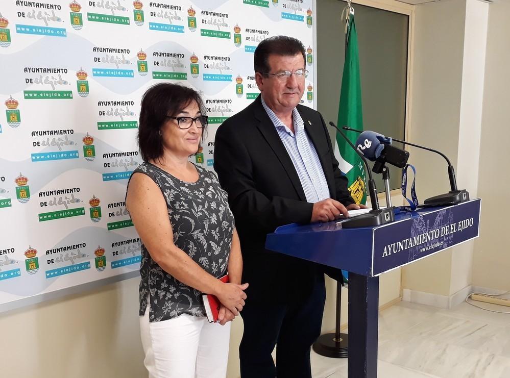 El PSOE de El Ejido propone la creación de una mesa de diálogo para atajar el problema de la limpieza