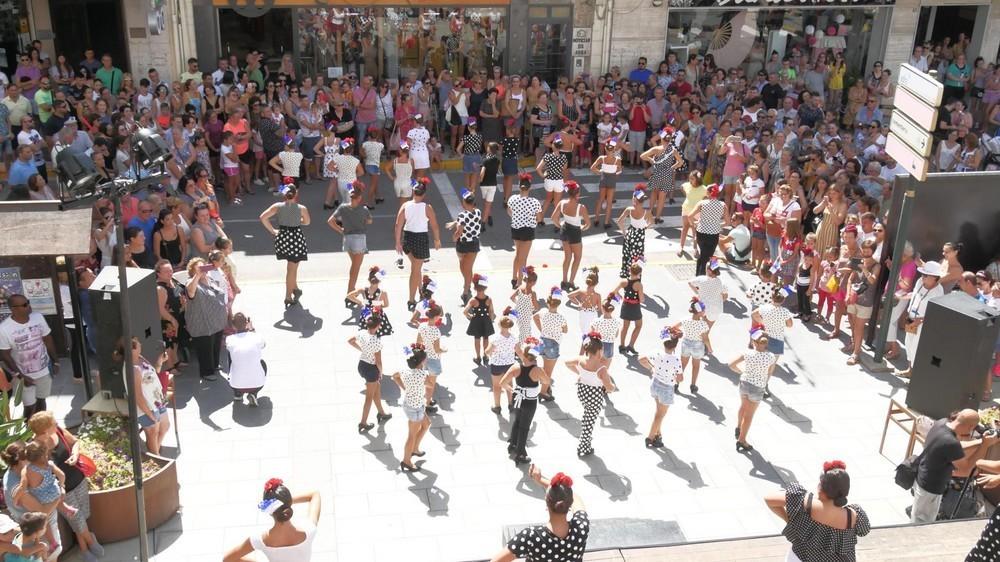 Adra aumenta su participación en la inauguración de la Feria del Mediodía
