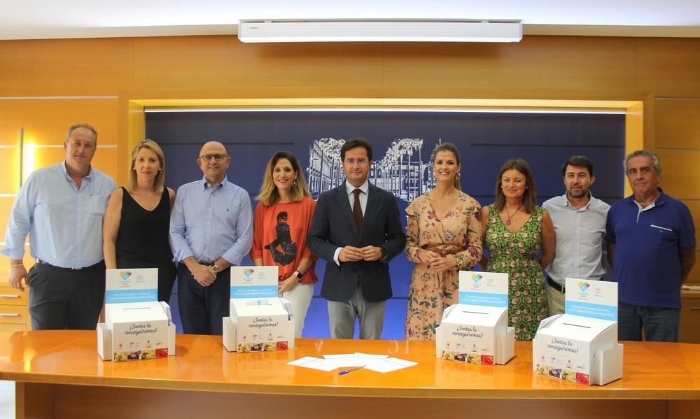 Los ejidenses ya pueden respaldar la candidatura de Almería como Capital Española de la Gastronomía 2019 a través de las urnas instaladas en varios edificios municipales