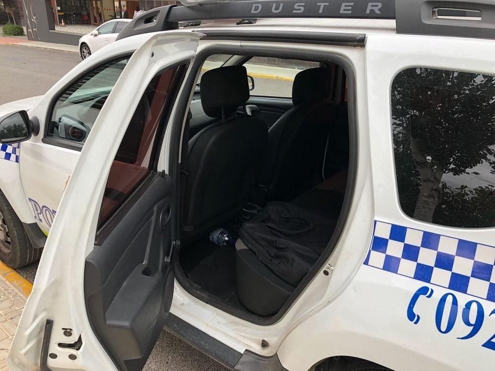 CSIF denuncia que los vehículos patrulla de la Policía Local de Vícar no cuentan con mampara de seguridad