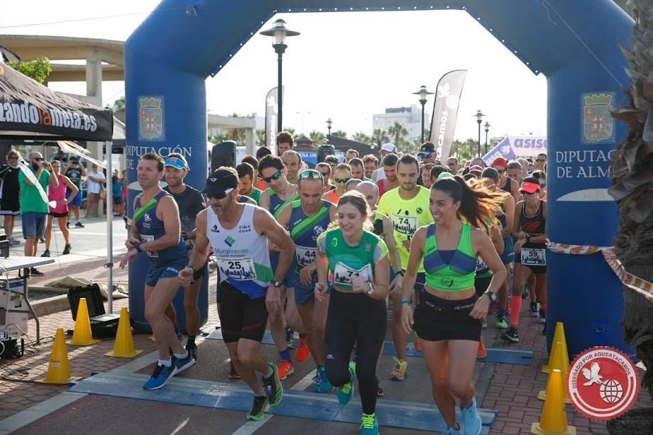 La XI Carrera Urbana Ciudad de Adra congregó a más de 200 corredores