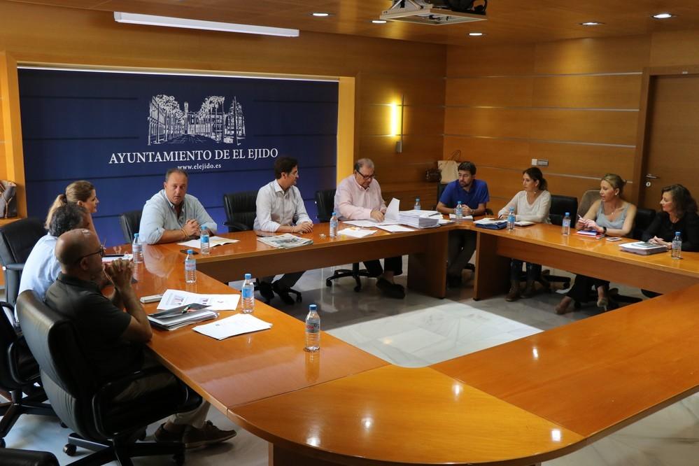 La Junta de Gobierno local da luz verde a 21 puntos de distintas áreas de gestión municipal