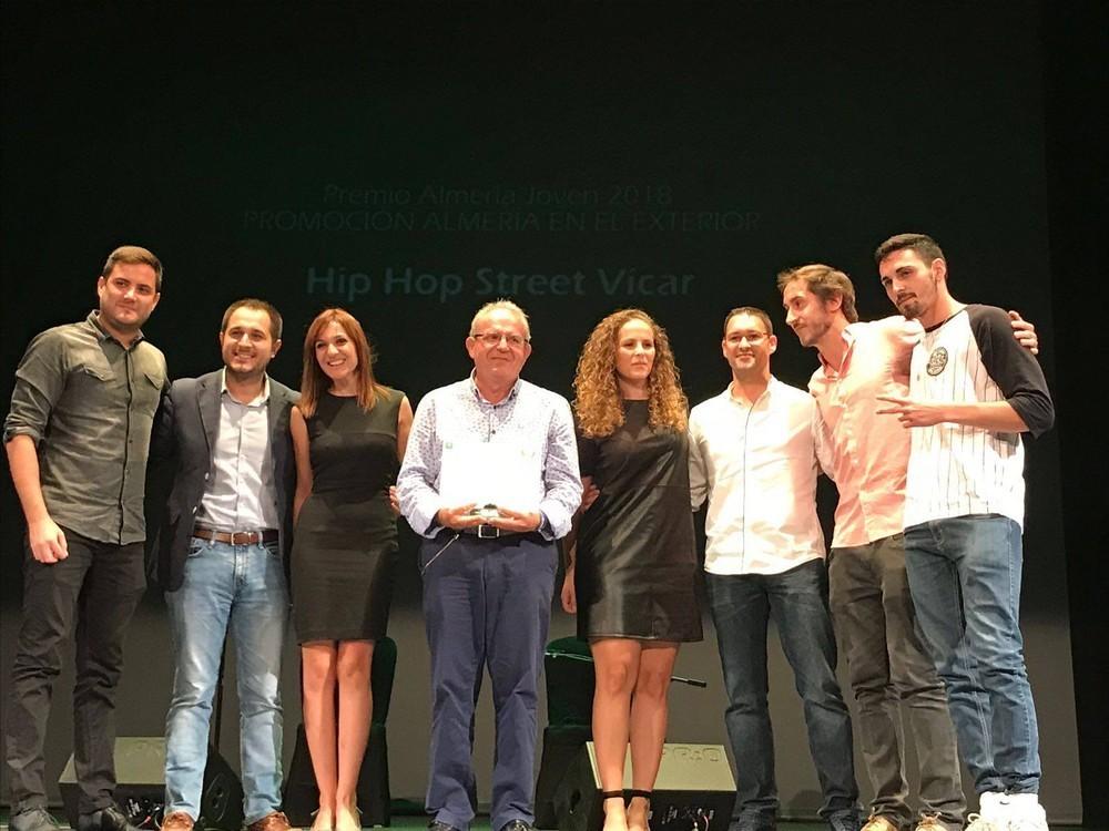  Bonilla recibe el nuevo reconocimiento al HIp Hop Street, por la promoción exterior de la provincia