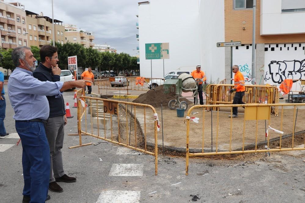 Mejoran el acceso y la seguridad tanto vial como peatonal en el entorno del Centro de Salud de Ejido Sur