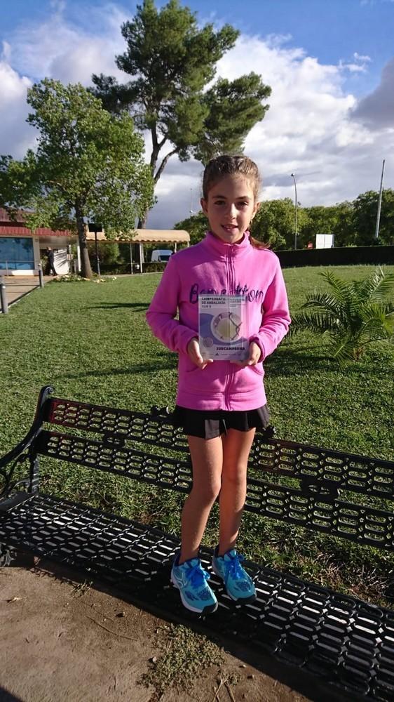 La joven ejidense Paula Navarro, subcampeona de Andalucía Sub-9 de tenis