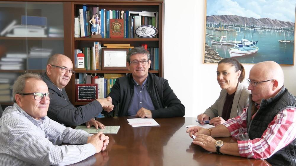 Campoejido dona más de 3.000 euros para políticas de igualdad