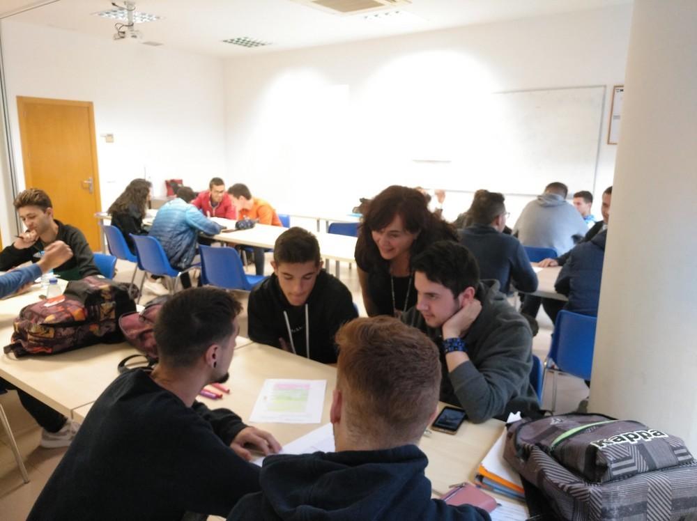 La Escuela Agraria Vícar toma parte de los talleres del programa 'Ciudades ante las Drogas'