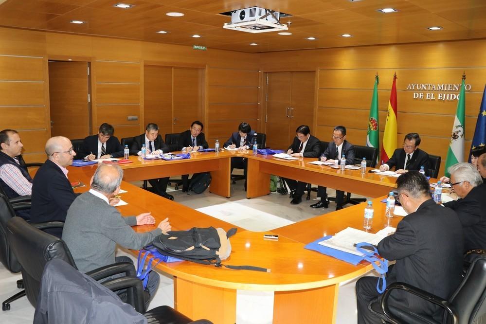 Una delegación japonesa visita El Ejido para conocer el modelo agrícola como base de su crecimiento y posición de liderazgo