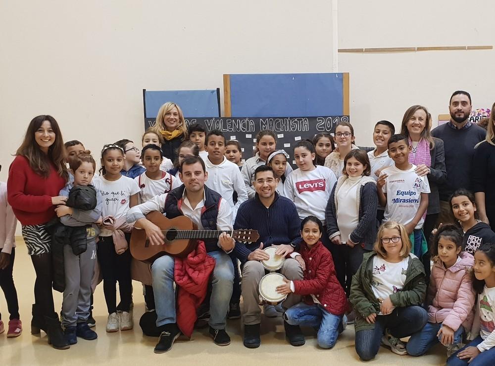 La Mesa Local de Educación y Comunidad de Las Norias desarrolla una jornada comunitaria contra la violencia hacia las mujeres