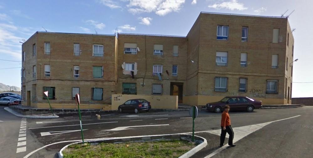 La Junta licita obras de reforma de los cuartos de contadores en un grupo de 30 viviendas públicas en alquiler de Adra