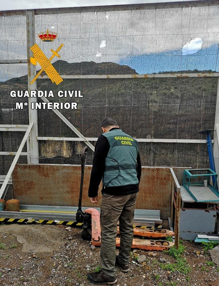 La Guardia Civil investiga a una persona y esclarece un delito de simulación de delito de robo con fuerza en Vicar