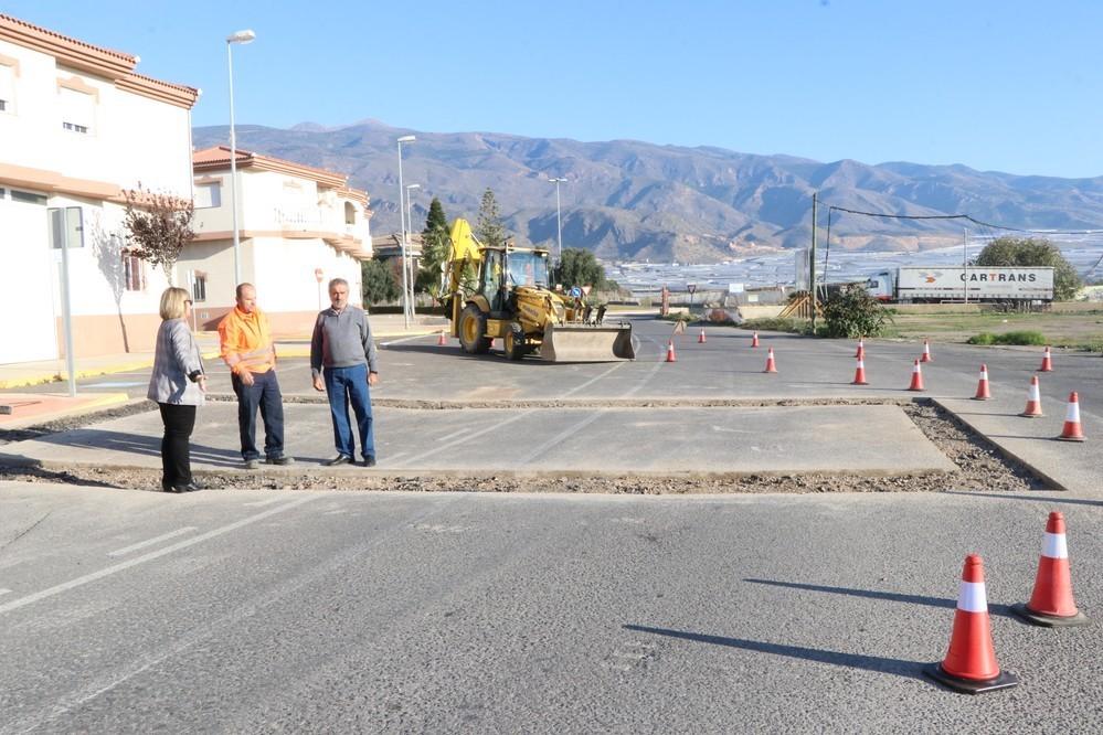 El Ayuntamiento ejidense continúa trabajando en mejorar la seguridad vial en las zonas del municipio con mayor tránsito