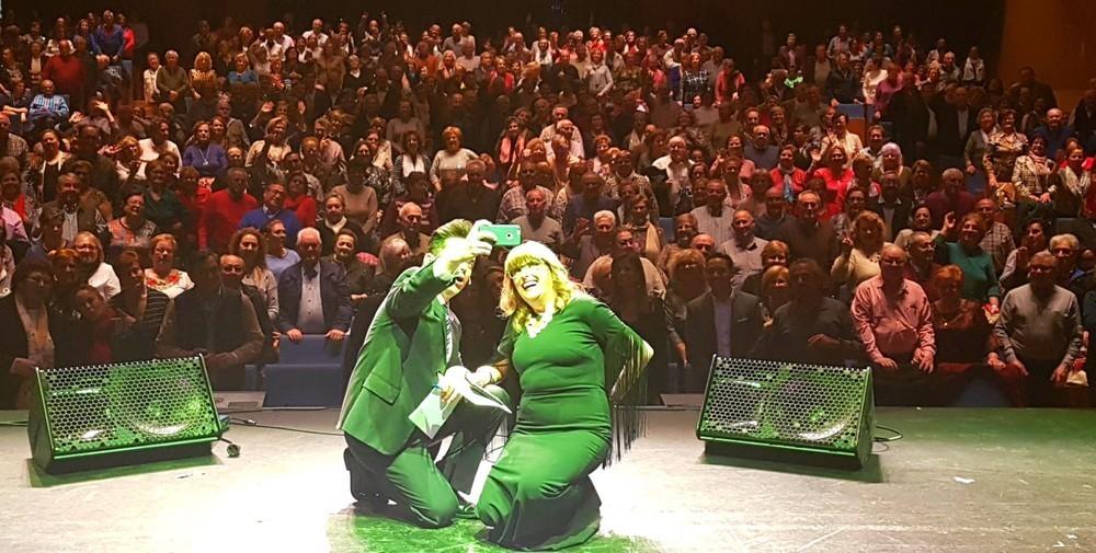 El Ayuntamiento de El Ejido pone en valor el trabajo y esfuerzo de los mayores del municipio en la gran 'Gala de Navidad'