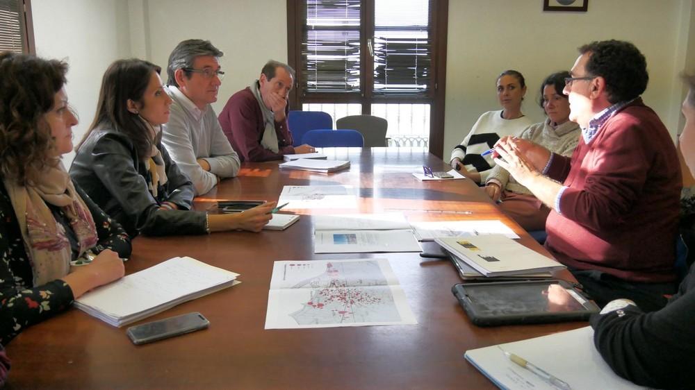 El Plan de Captación de Inversores Turísticos y Emprendedores de Adra verá la luz en enero