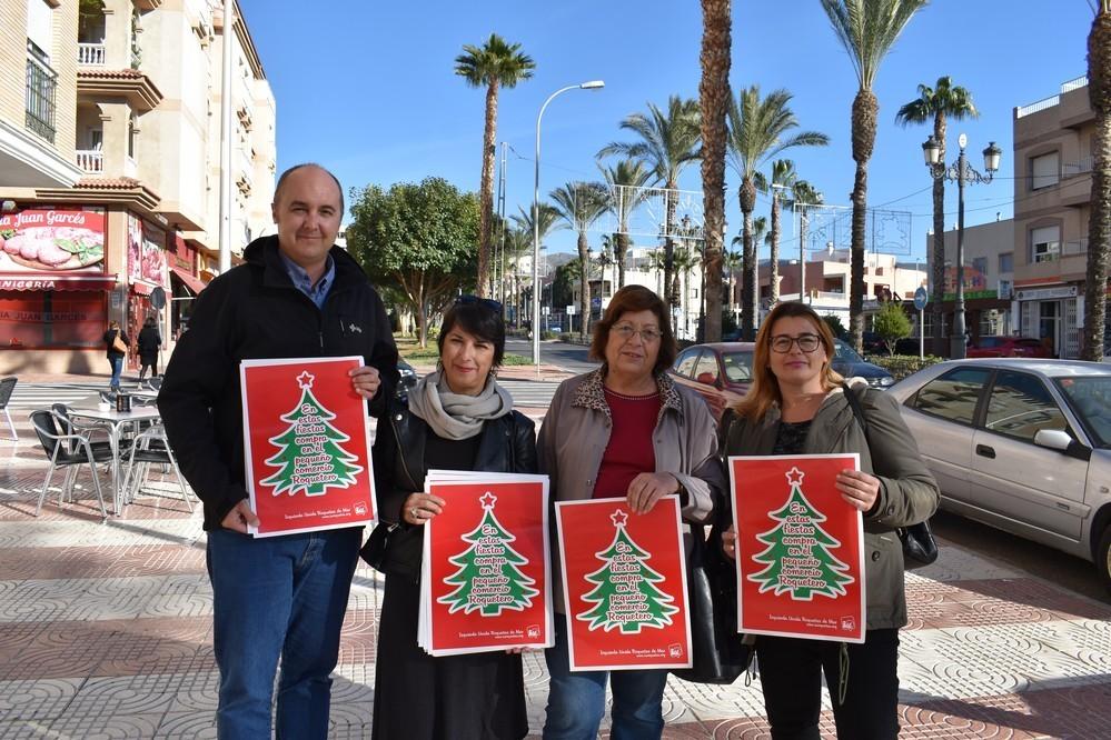 IU Roquetas anima a hacer las compras navideñas en los pequeños comercios del municipio