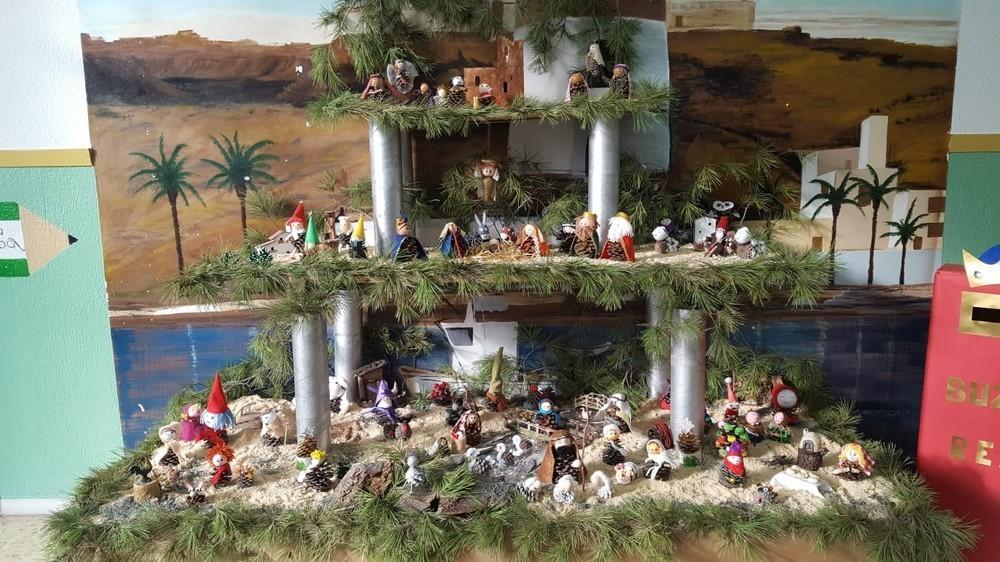 El alcalde de Adra entrega los premios del Concurso de Belenes Escolar