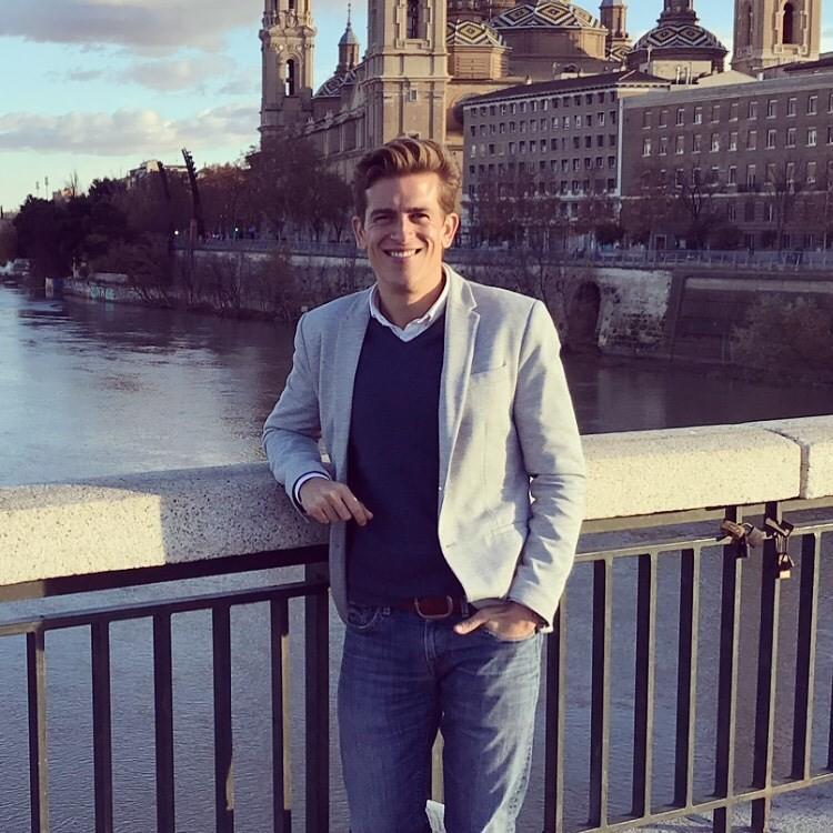 El doctor en Fisioterapia y profesor de la URJC, el ejidense Francisco Molina, finalista de los Premios  Educa a Mejor Docente de España