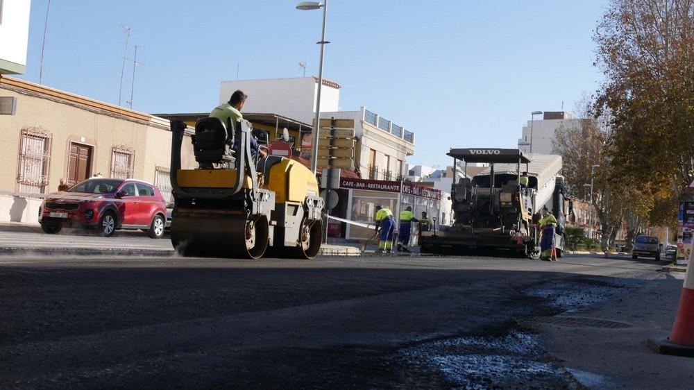 En marcha un paquete de obras de renovación y mejora en calles de Adra y barriadas