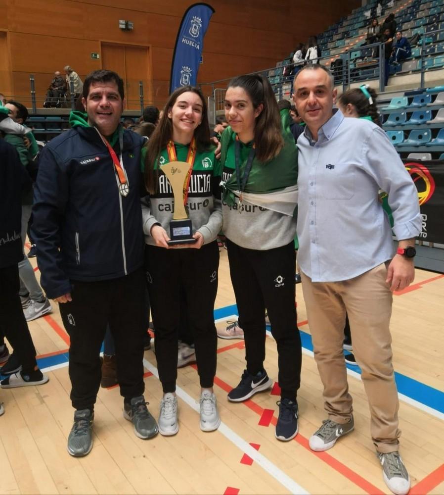 Los mojoneros José Martín y Raúl Fernández logran un gran papel al frente de la Selección Andaluza infantil de baloncesto en el Campeonato de España