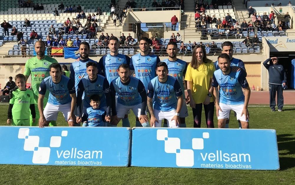 La victoria se le escapó de las manos al CD El Ejido