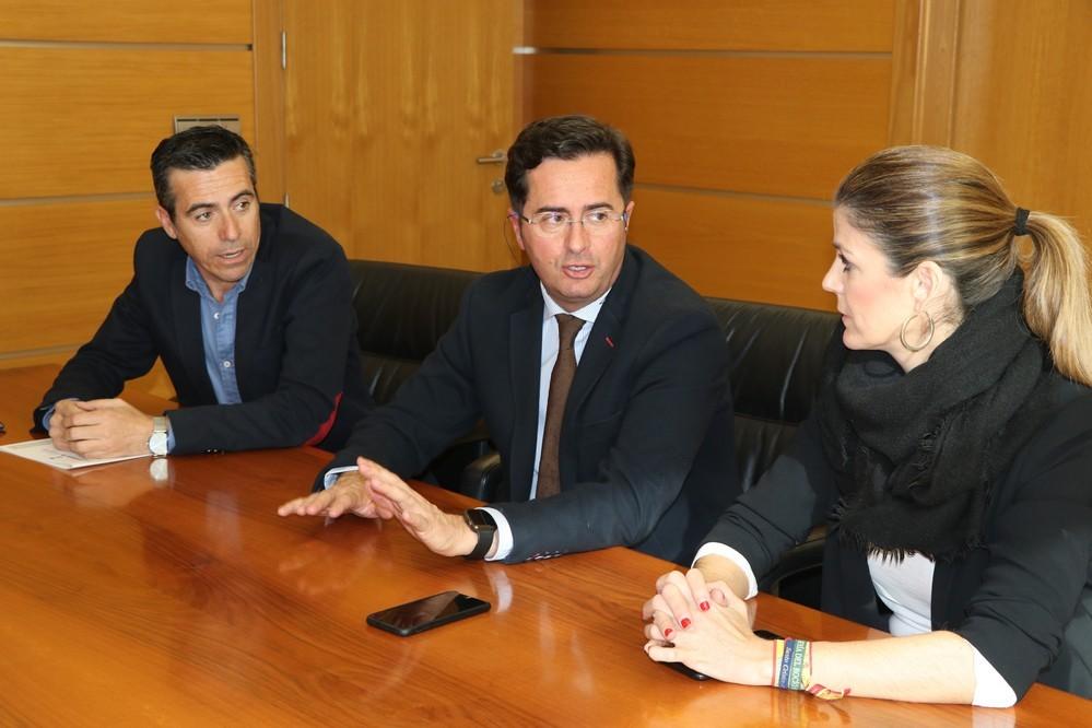 El Ejido y el Colegio Oficial de Dentistas de Almería firman un convenio para la ‘Promoción de la Salud Bucodental’